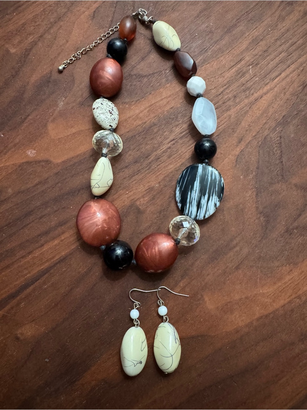 Chunky Boho Beaded Necklace w/Matching Earrings *READ*